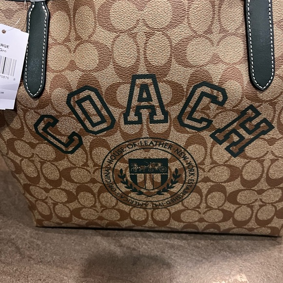 NWT Coach City Tote In Signature Canvas With Varsity Motif - Picture 5 of 6